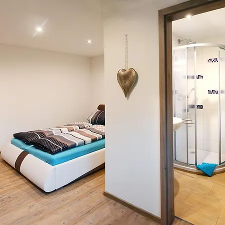 Zum Hirsch Πανσιόν Göda