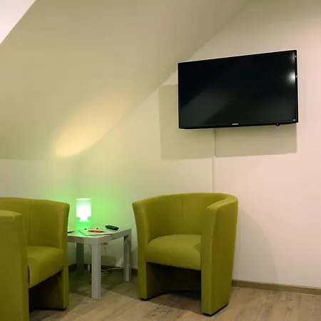 Πανσιόν Zum Hirsch 3*