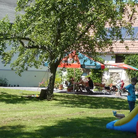 Zum Hirsch 3* Göda