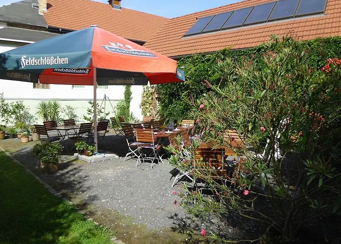 Zum Hirsch Guest house 3*